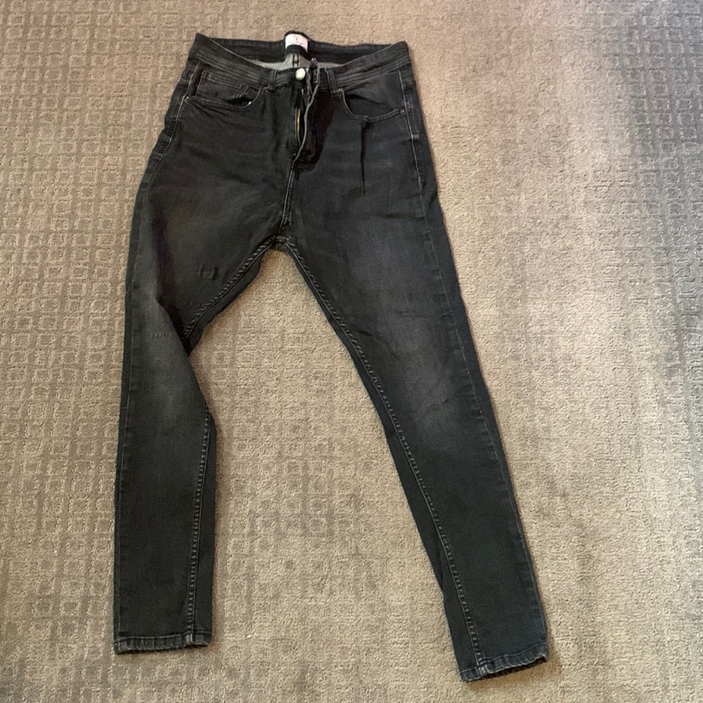 Gray skinny jeans
